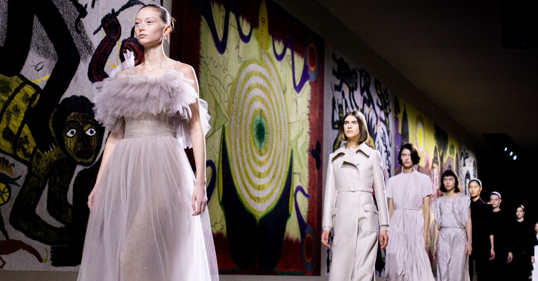 Christian Dior  - მარია გრაცია კიურის SS22 Haute Couture Show