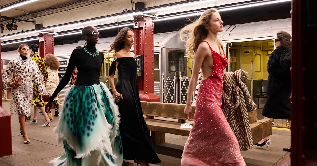 CHANEL-მა ნიუ-იორკის მეტროს სადგური პოდიუმად აქცია