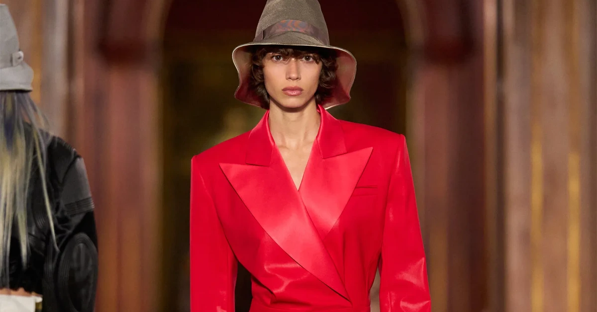 Louis Vuitton Cruise 2027: ნიუ-იორკი, კიტ ჰარინგი და ჟესკიერის ხედვა