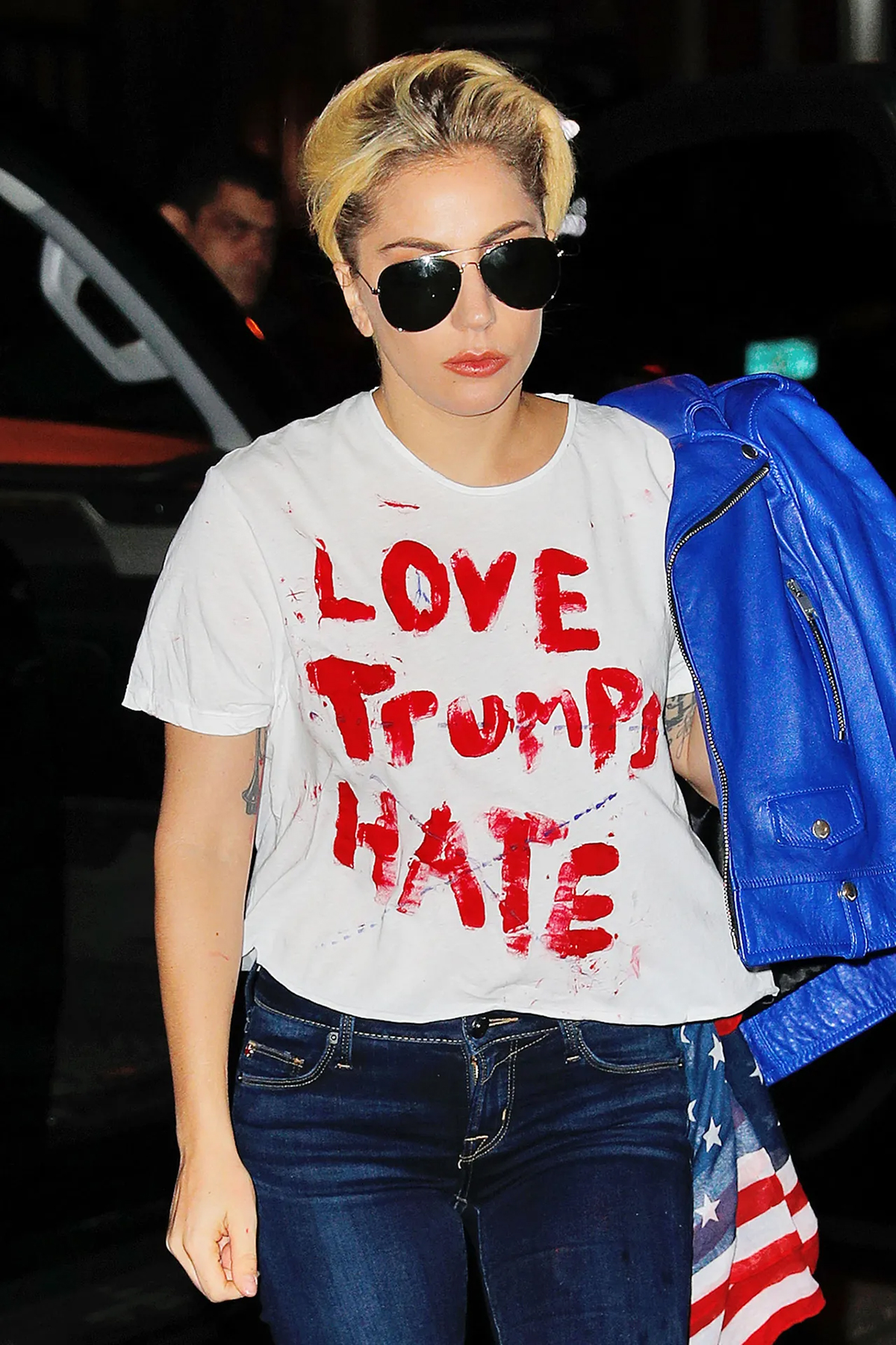 lady gaga, lady gaga trump shirt, love trumps hate