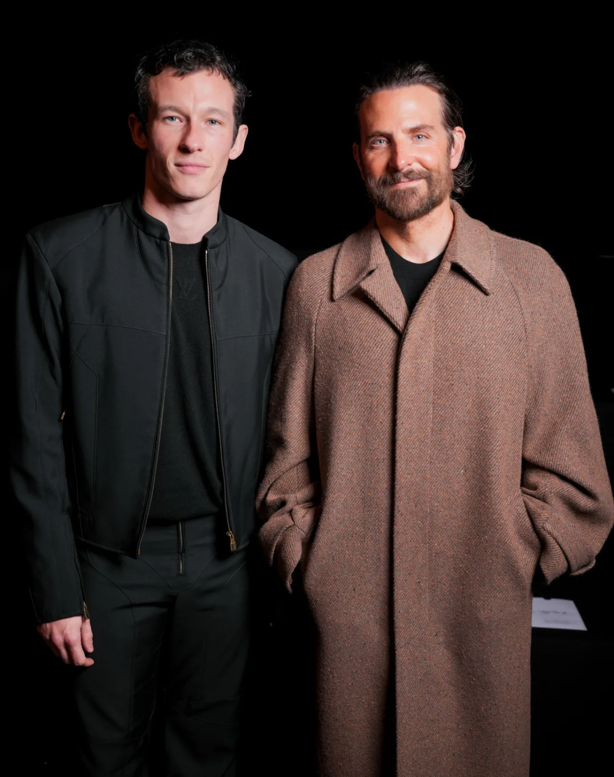 Callum Turner, Bradley Cooper, ბრედლი კუპერი, ქალემ ტერნერი, Louis Vuitton Front Row, Paris Fashion Week, Menswear Fall 2025 