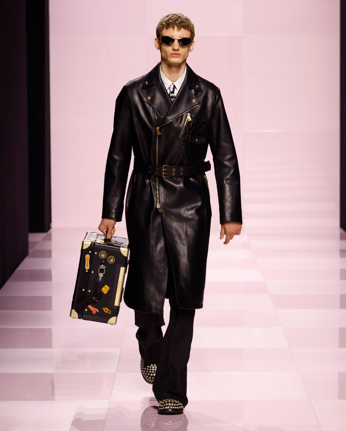 Louis Vuitton, Louis Vuitton Menswear Fall 2025, ლუი ვიტონი, პარიზის მოდის კვირეული, მამაკაცის კოლექცია 2025