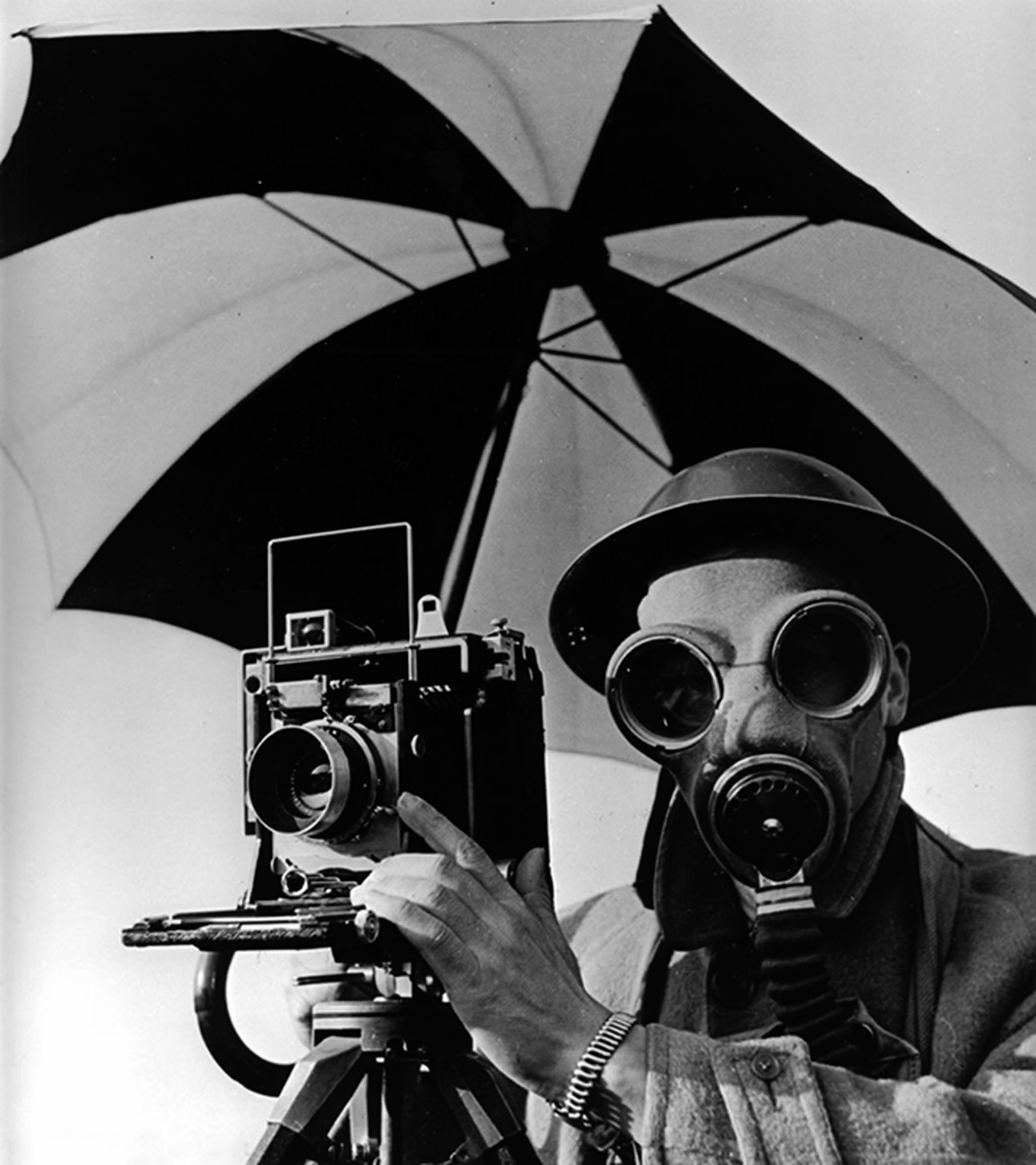 Miller's striking shot of Life photographer David Scherman, ‘dressed for war’ in London, 1942 (Lee Miller Archives)