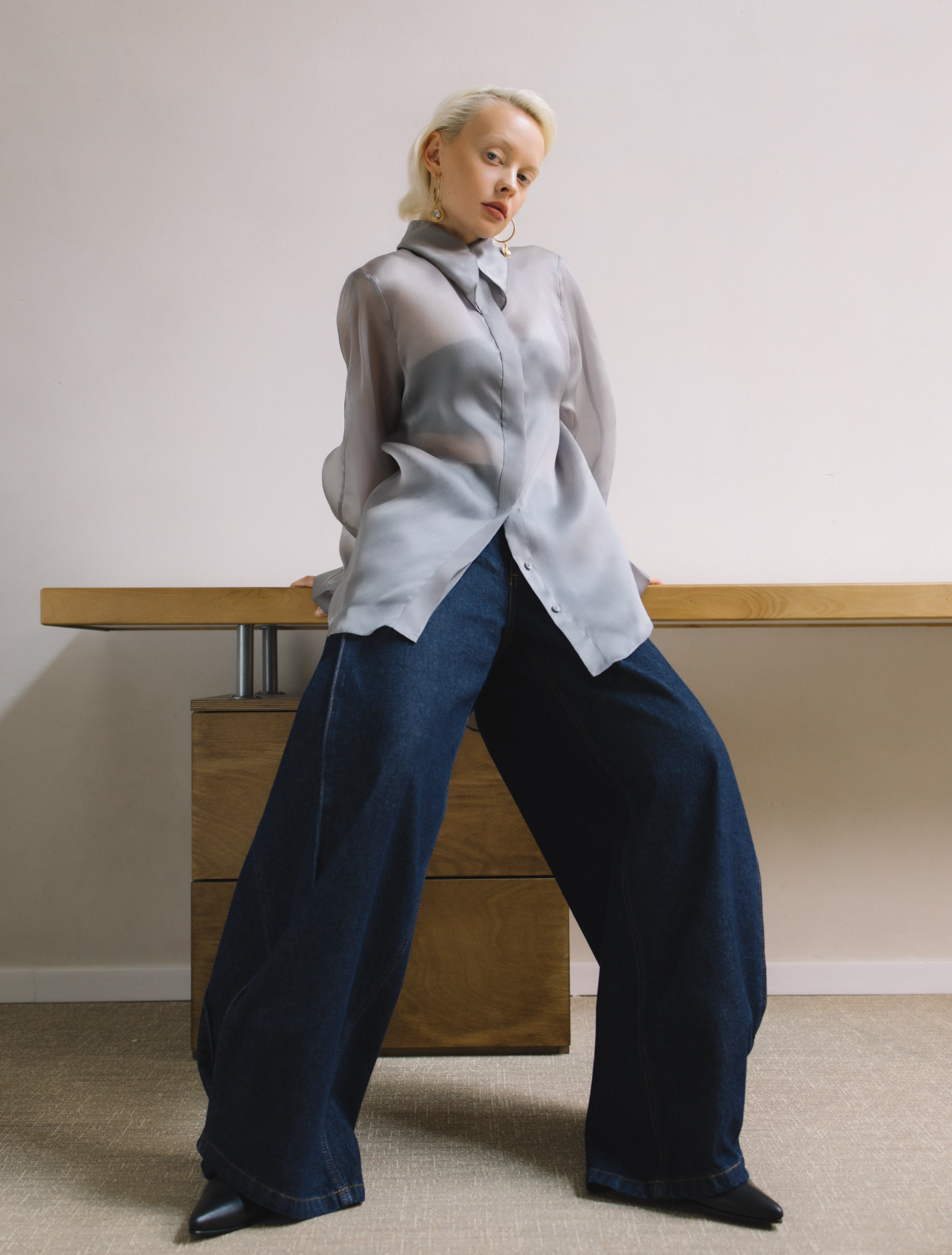 Grey Blouse, Dialectiqa, Clothing Brand, ნაცრისფერი ბლუზა