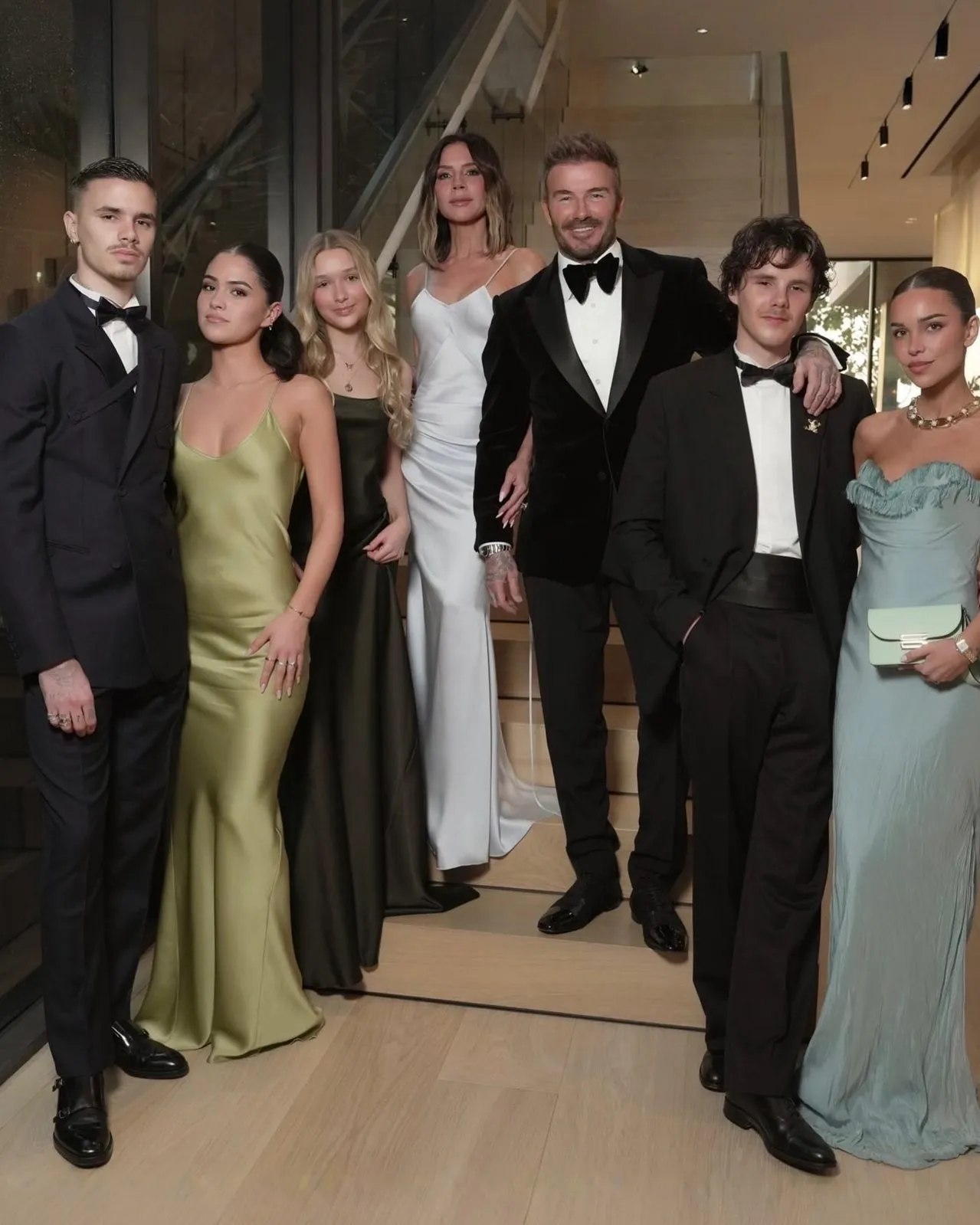 David Beckham 50th Birthday, დეივიდ ბეკჰემი 50 წლის იუბილე, რომეო ბეკჰემი, კიმ ტერნბული, Romeo Beckham, Tim Turnbull