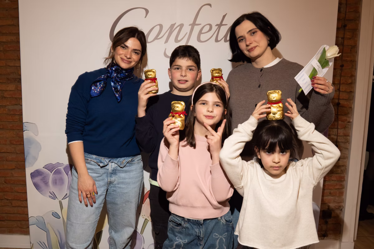 Confeta, კონფეტა, Lindt, Lindt შოკოლაში, შოკოლადები ონლაინ, თეონა ჩაჩუა
